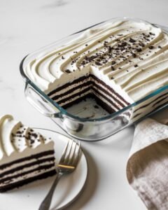 Read more about the article Creamy Oreo Icebox Cake Recipe – No‑Bake, Fridge‑Set, Perfect for Beginners