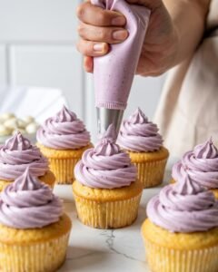 Read more about the article Blueberry Cream Cheese Frosting Recipe